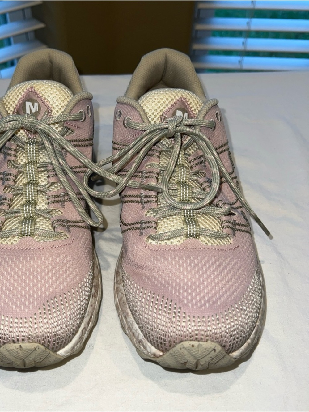 Merrell Womens Float Pro Moab Flight Pink Beige Sneakers Sz 9 Athleisure Running
